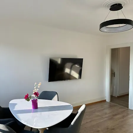 1 Centro Apartment *